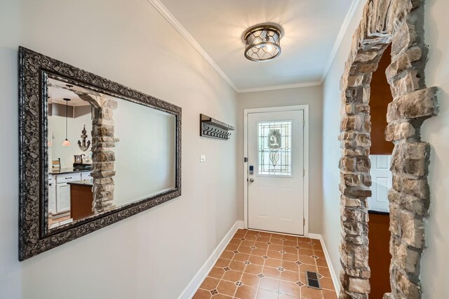 1360 Gentry Rd, Hoffman Estates, IL 60169 - doorway with baseboards and ornamental molding