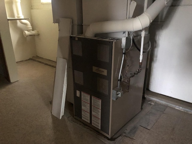 6100 S Parkside Ave, Chicago, IL 60638 - view of utility room