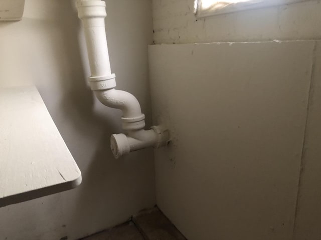 6100 S Parkside Ave, Chicago, IL 60638 - view of below grade area