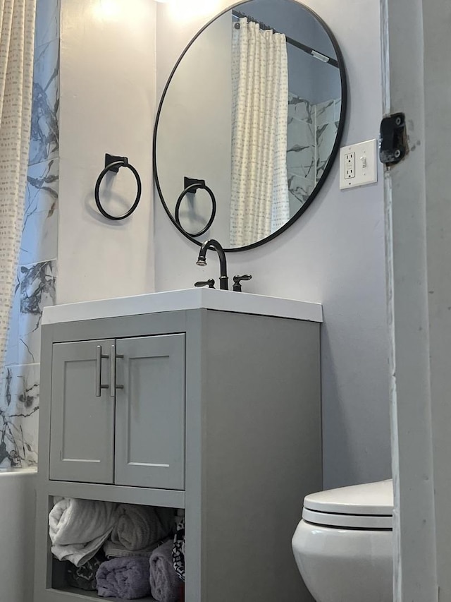 6036 S Loomis Blvd, Chicago, IL 60636 - bathroom featuring vanity and toilet