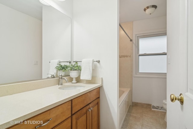 1116 W Mallard Dr, Palatine, IL 60067 - full bath featuring toilet, vanity, washtub / shower combination, and tile patterned floors