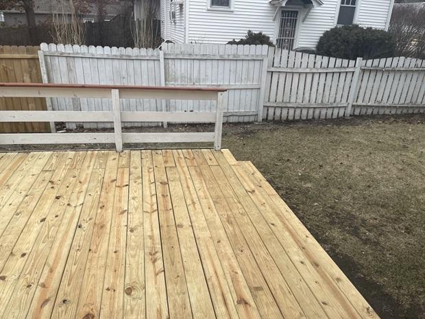 622 Clark St, Marseilles, IL 61341 - wooden deck with a fenced backyard