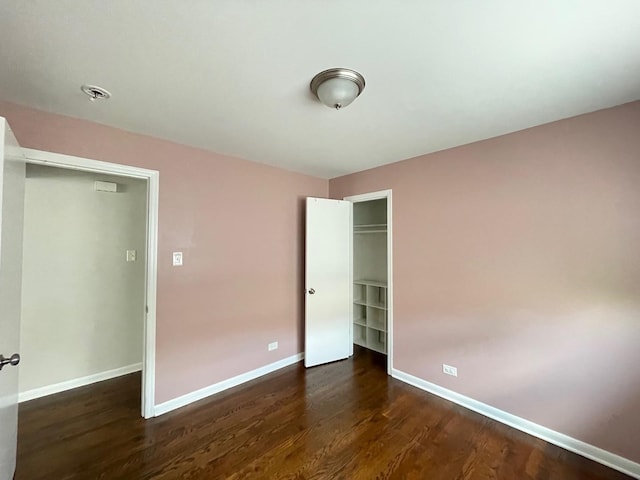 3914 153rd St, Midlothian, IL 60445 - unfurnished bedroom with wood finished floors, baseboards, and a closet