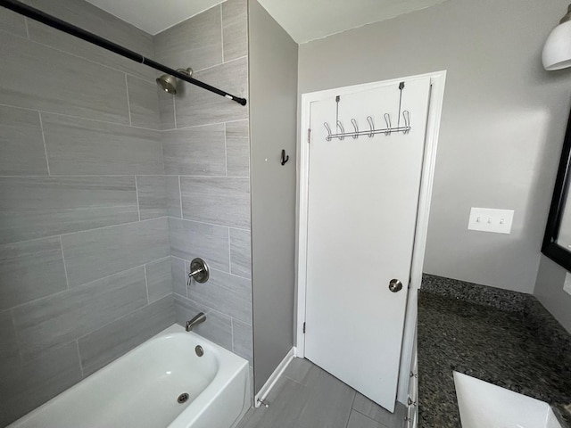 3914 153rd St, Midlothian, IL 60445 - bathroom with bathtub / shower combination and baseboards