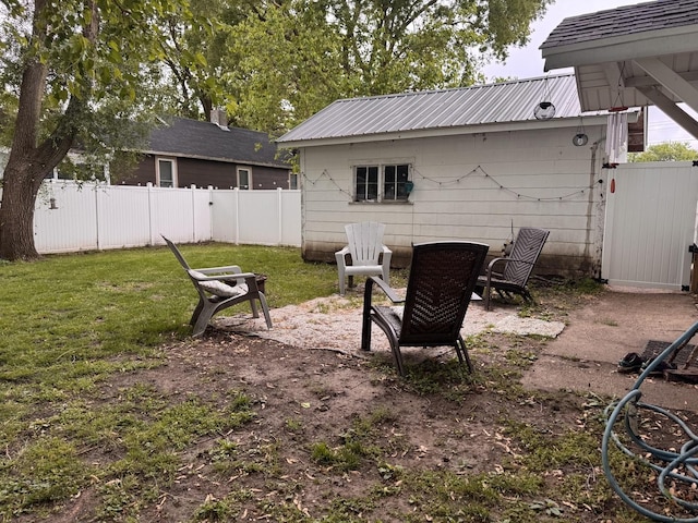 1118 W 4th St, Dixon, IL 61021 - view of yard