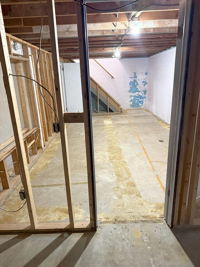1417 S College Ave, Dixon, IL 61021 - view of unfinished below grade area