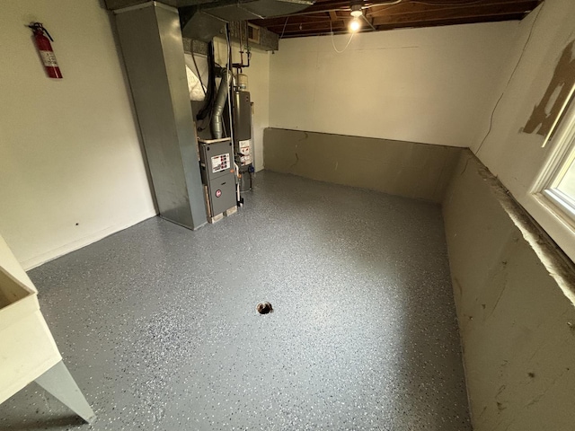 17526 Hawthorne Dr, Country Club Hills, IL 60478 - unfinished basement with gas water heater