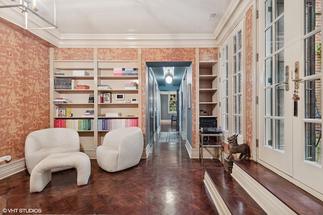 1350 N State Pkwy Unit Gs, Chicago, IL 60610 - living area with wallpapered walls, baseboards, and ornamental molding