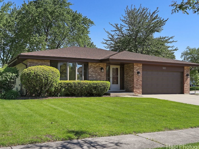 900 Notis Ct, Schaumburg, IL 60193 - photo 1