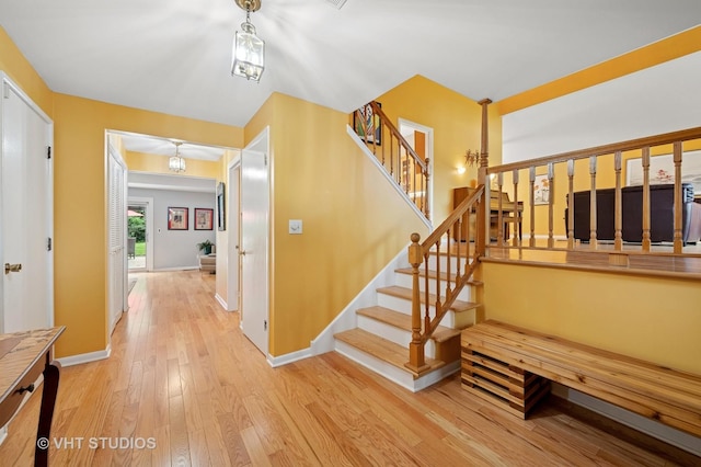 1239 Cambridge Ct, Highland Park, IL 60035 - photo 3
