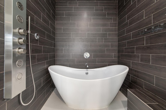 1411 W Huron St Unit 2, Chicago, IL 60642 - full bathroom featuring a freestanding tub