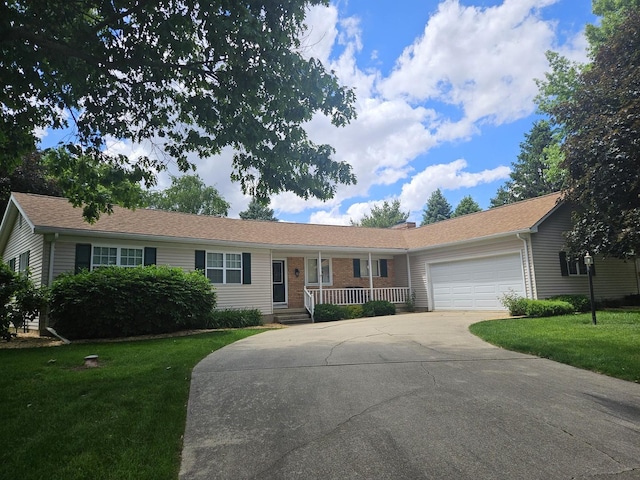 1723 Hillcrest Dr, Sterling, IL 61081 - photo 1