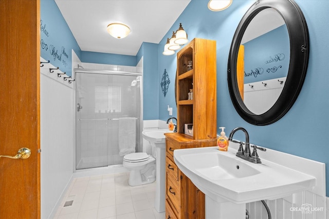 39W382 W Mallory Dr, Geneva, IL 60134 - full bath featuring a shower stall and tile patterned flooring