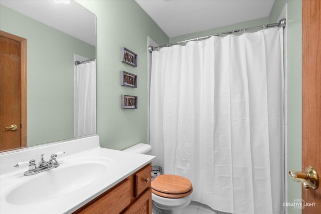 39W382 W Mallory Dr, Geneva, IL 60134 - bathroom featuring toilet and vanity