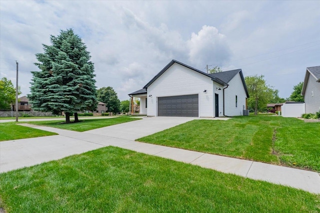 317 Waterford Estates Dr, Bloomington, IL 61704