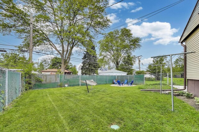 1086 E Thacker St, Des Plaines, IL 60016 - view of yard