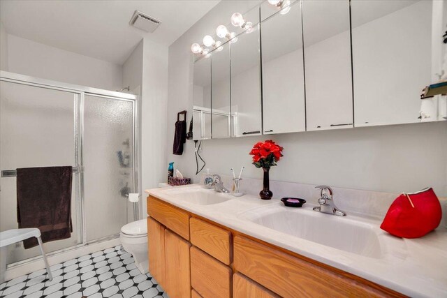 731 Viola Ct, Schaumburg, IL 60194 - full bath with double vanity and a stall shower