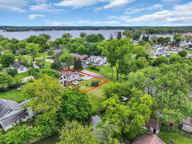 41672 N Dot Pl, Antioch, IL 60002 - aerial view of residential area featuring property parcel outlined, a large body of water, and a tree filled landscape