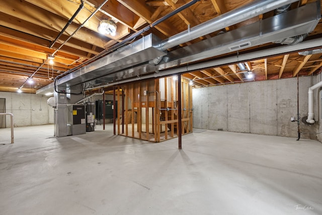 3151 Sawgrass Dr, Aurora, IL 60502 - unfinished below grade area featuring water heater and heating unit