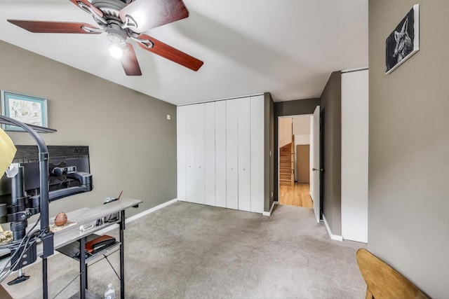 900 W Ainslie St Unit A, Chicago, IL 60640 - bedroom with carpet flooring, a ceiling fan, and a closet