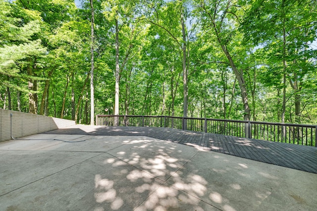 3085 W Southmor Rd, Morris, IL 60450 - view of patio with a wooden deck