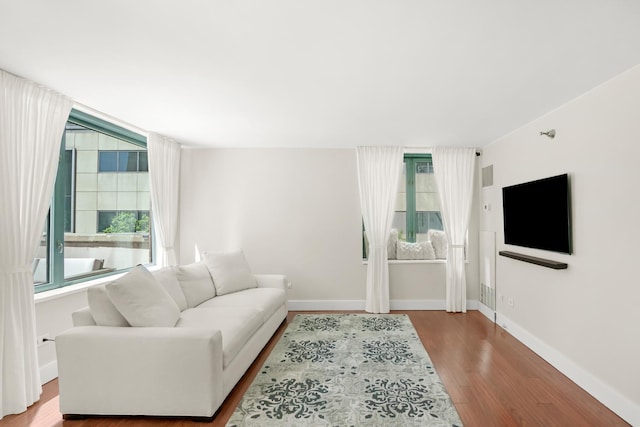440 N Mcclurg Ct Unit 301, Chicago, IL 60611 - living area featuring wood finished floors and baseboards