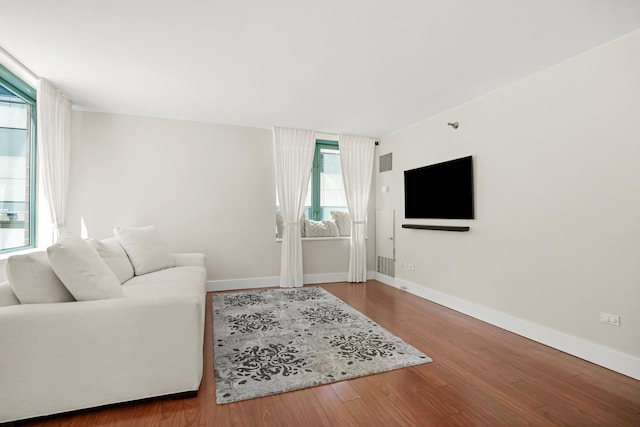 440 N Mcclurg Ct Unit 301, Chicago, IL 60611 - living area featuring wood finished floors and baseboards