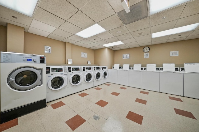 440 N Mcclurg Ct Unit 301, Chicago, IL 60611 - community laundry room with washer and dryer