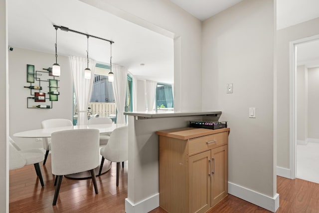 440 N Mcclurg Ct Unit 301, Chicago, IL 60611 - bathroom with wood finished floors and baseboards