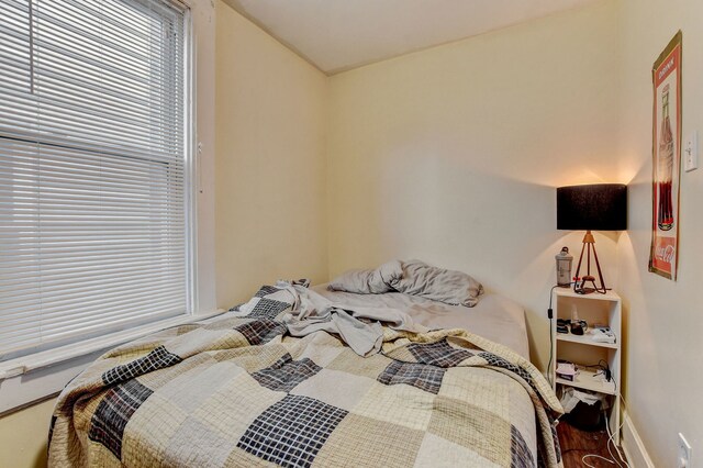 3342 S Aberdeen St, Chicago, IL 60608 - bedroom featuring baseboards