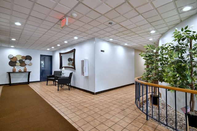 700 Wellington Ave Unit 315, Elk Grove Village, IL 60007 - building lobby featuring recessed lighting