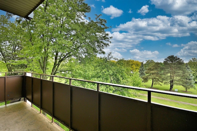 700 Wellington Ave Unit 315, Elk Grove Village, IL 60007 - view of balcony