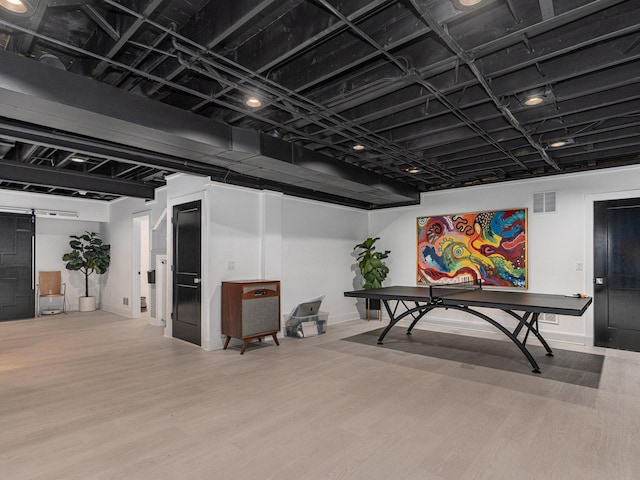 527 N Ellsworth St, Naperville, IL 60563 - recreation room featuring wood finished floors and baseboards
