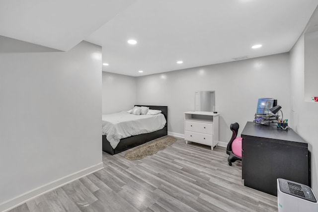 127 Saint Joseph Ave, Joliet, IL 60436 - bedroom featuring wood finished floors, baseboards, recessed lighting, and a desk