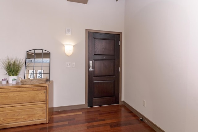 212 N Center St Unit 502, Bloomington, IL 61701 - entrance foyer featuring wood finished floors and baseboards
