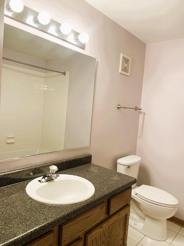 308 Ashbury Ct Unit 1515-1, Roselle, IL 60172 - full bath featuring tile patterned flooring, vanity, and a shower