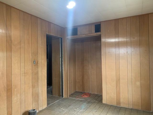 1013 Guion St, Ottawa, IL 61350 - view of closet