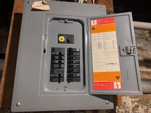 1013 Guion St, Ottawa, IL 61350 - utilities with electric panel