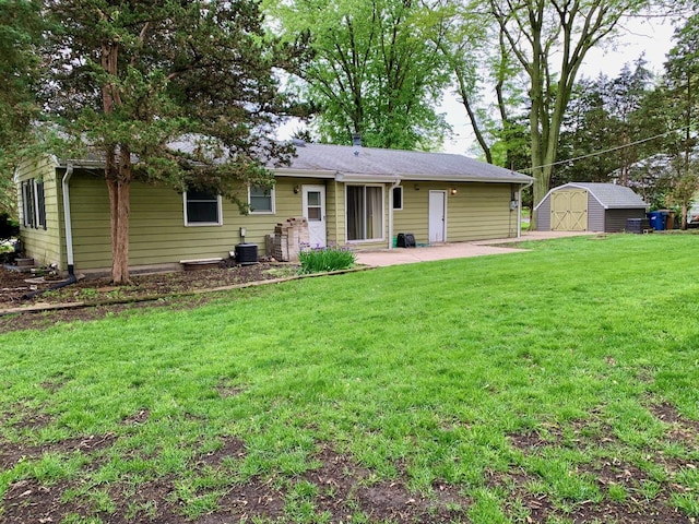 132 Pratt Blvd, Roselle, IL 60172 - rear view of property featuring a patio, a yard, and cooling unit