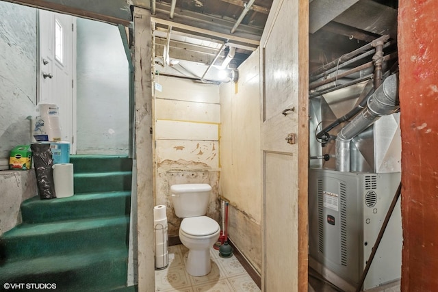 2630 N Austin Ave, Chicago, IL 60639 - bathroom with toilet