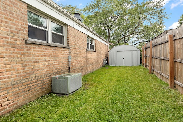 12237 S Avers Ave, Alsip, IL 60803 - view of yard featuring central AC