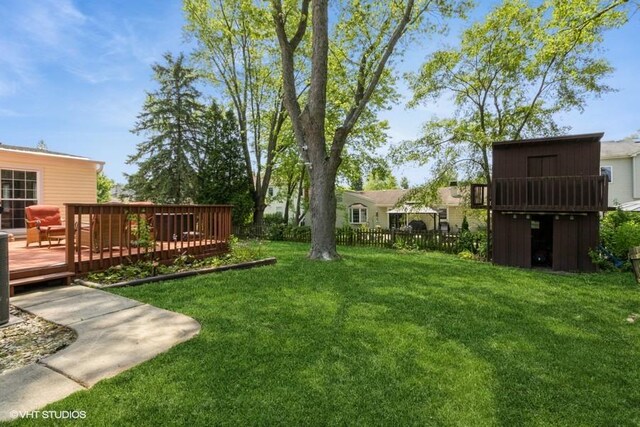 679 Aspen Dr, Buffalo Grove, IL 60089 - view of property's community with a lawn