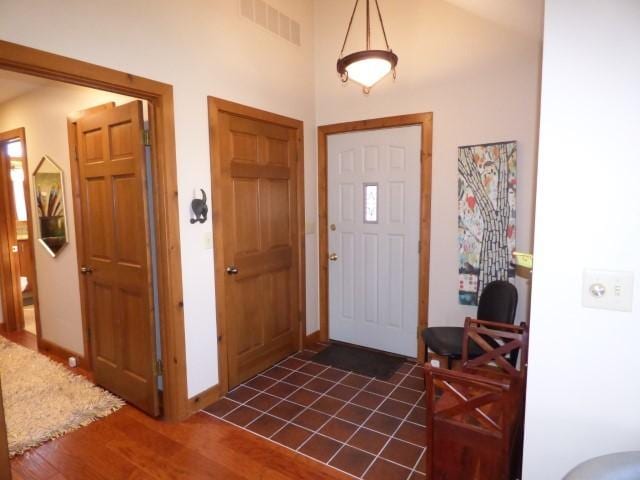 2 Tamarack Row, Galena, IL 61036 - foyer entrance featuring dark wood-style floors and baseboards