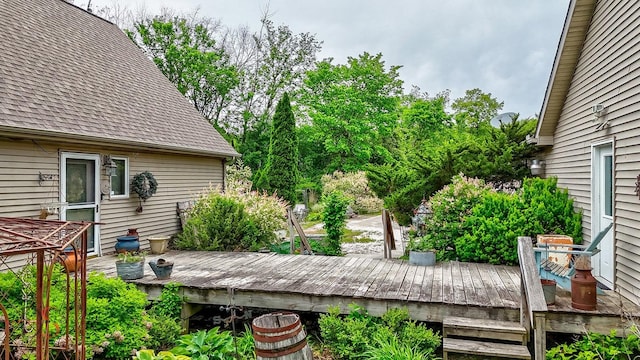 2598 N 2739th Rd, Marseilles, IL 61341 - view of wooden deck