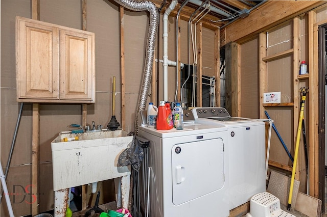 2598 N 2739th Rd, Marseilles, IL 61341 - laundry area featuring independent washer and dryer and cabinet space