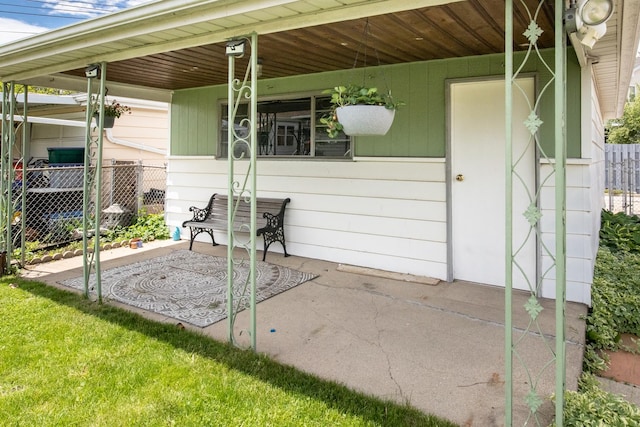 6136 N Nagle Ave, Chicago, IL 60646 - view of patio / terrace