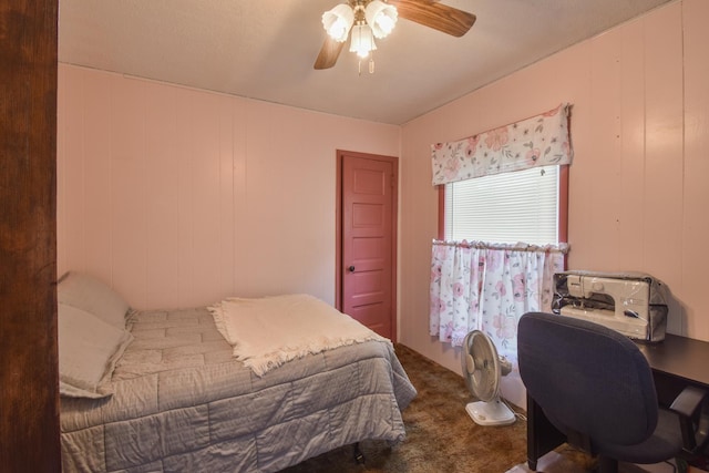904 E Madison St, Pontiac, IL 61764 - bedroom featuring carpet and a ceiling fan