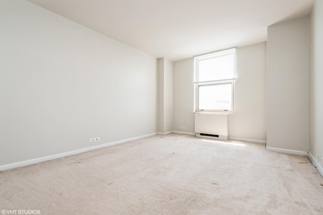 525 W Hawthorne Pl Unit 2701, Chicago, IL 60657 - empty room featuring light colored carpet and baseboards