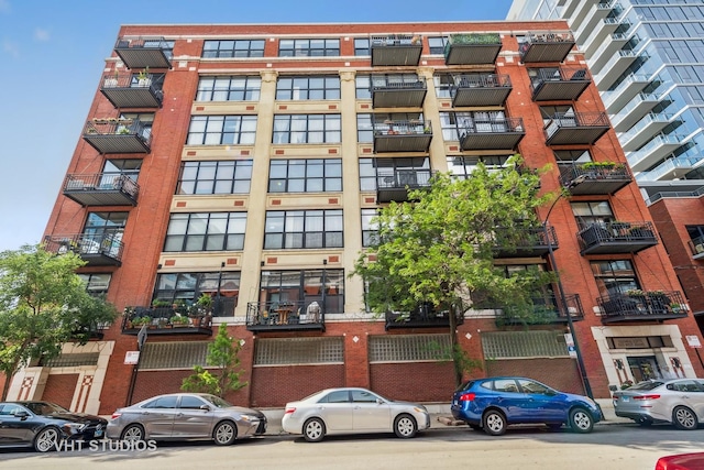 843 W Adams St Unit 310, Chicago, IL 60607 - view of apartment building / complex