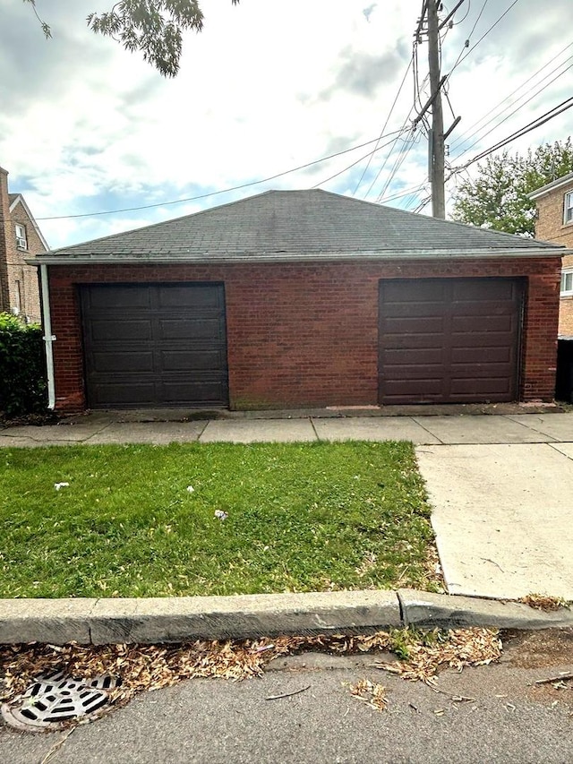 1900 W 83rd St Unit 0, Chicago, IL 60620 - garage with driveway